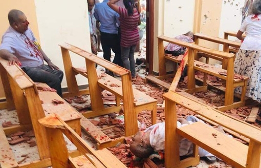 Nổ bom hàng loạt tại các nhà thờ, khách sạn hạng sang ở Sri Lanka, hàng trăm người thương vong