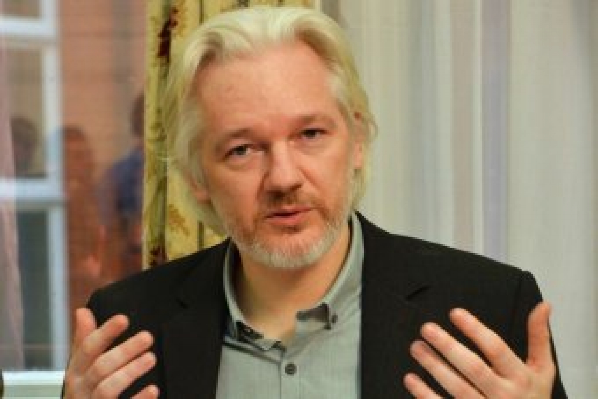 ecuador khang dinh tiep tuc cho nha sang lap wikileaks ti nan