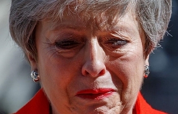 Thủ tướng Anh từ chức, Brexit bỏ ngỏ, cuộc đua vào số 10 Phố Downing bắt đầu