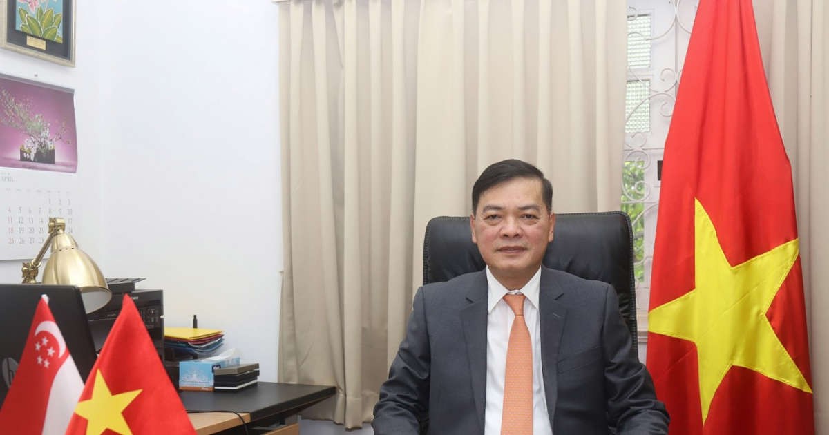 Đại sứ Việt Nam tại Singapore