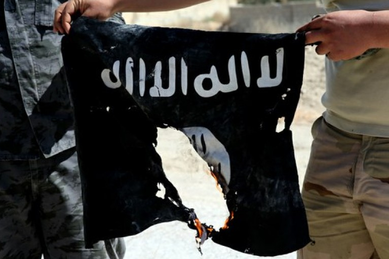 Malaysia xử 12 năm tù một họa sỹ tham gia IS