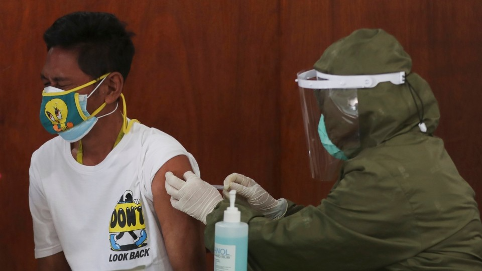 Ngoại giao vaccine Covid-19 của Indonesia: Cho đi sẽ được nhận lại!