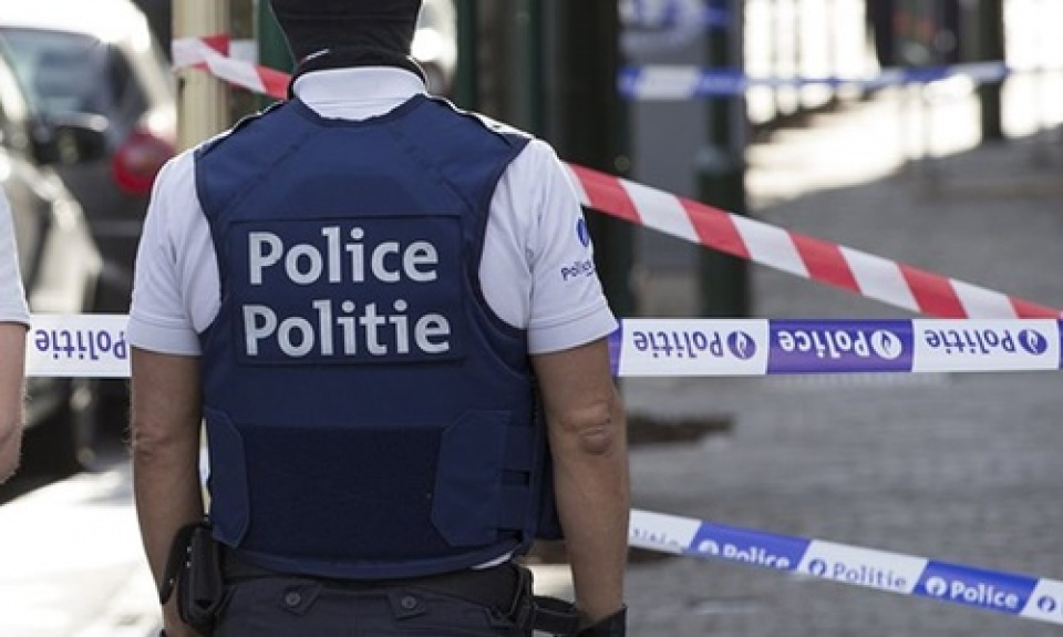 Tấn công bằng dao tại Bỉ, hai cảnh sát bị thương