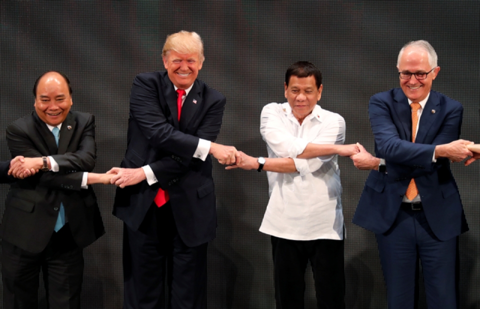 tong thong donald trump khong lang quen dong nam a