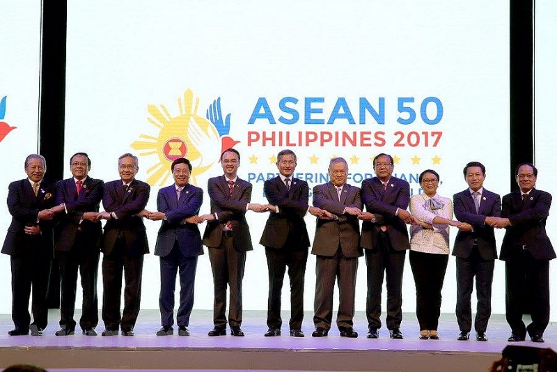 philippines luon kien dinh cam ke t xay du ng co ng do ng asean