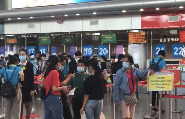 Lên phương án vận chuyển gần 1.700 du khách mắc kẹt rời Đà Nẵng