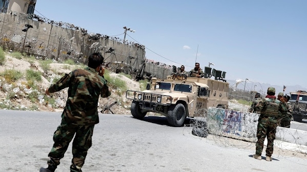Quân đội Afghanistan giành lại khu vực bị Taliban chiếm đóng, thu giữ lượng lớn vũ khí