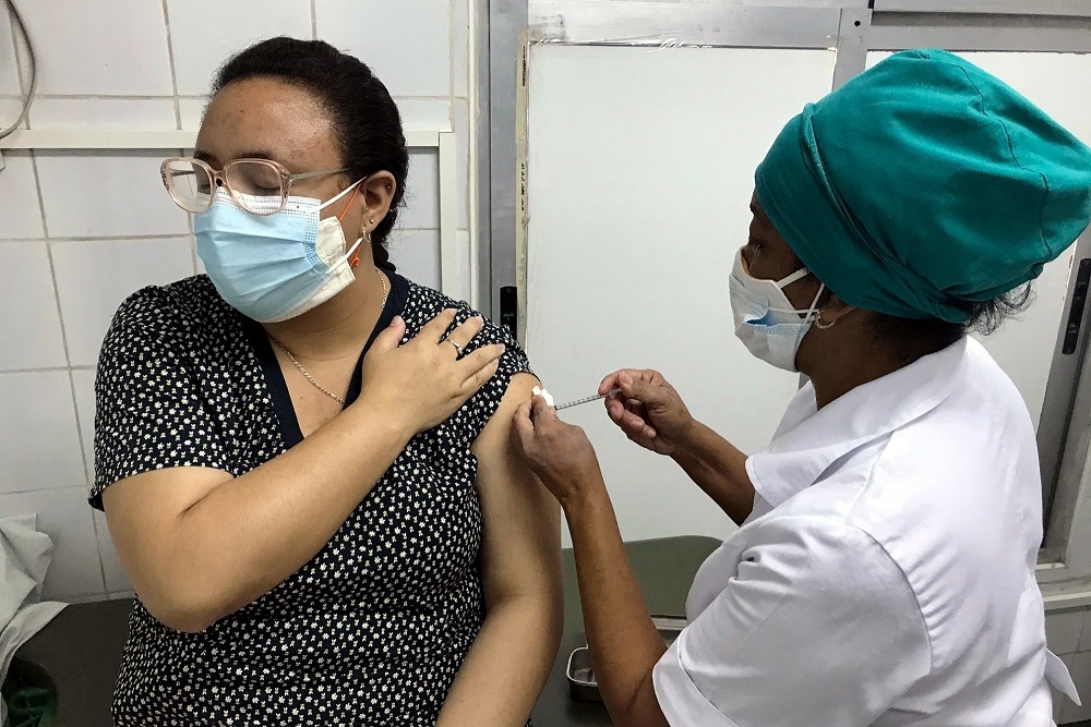 Cuba áp dụng tiêm chủng vaccine Covid-19 Sinopharm