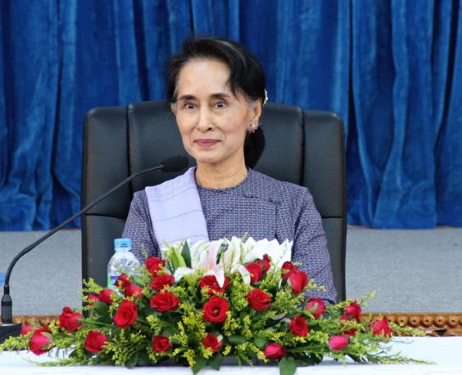 Cố vấn Suu Kyi tới Mỹ để thảo luận việc dỡ bỏ lệnh trừng phạt
