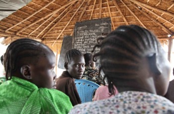 UNESCO cảnh báo về nạn mù chữ ngày càng nghiêm trọng tại Nam Sudan