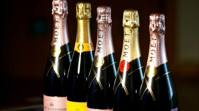 Pháp, Nga nhất trí đàm phán giải quyết tranh chấp, quyết định nối lại xuất khẩu rượu champagne