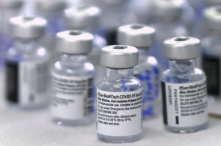Mỹ: Mũi vaccine Pfizer thứ 3 sẽ được tiêm cho người từ 65 tuổi và nhóm nguy cơ cao