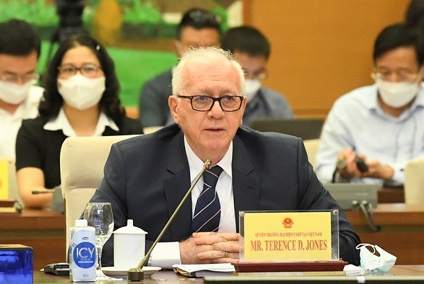 Đại diện UNDP: Việt Nam có thể dùng gói 77.000 tỷ đồng hỗ trợ người bị ảnh hưởng bởi Covid-19 mà không lo lạm phát