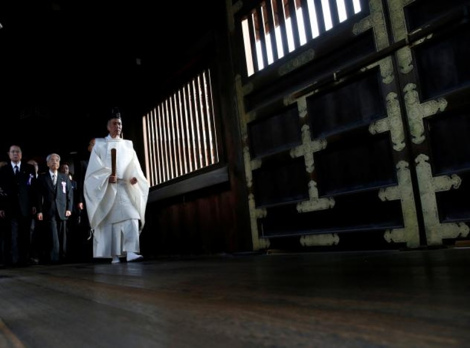doan nghi si nhat ban vieng den yasukuni