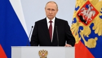 Tổng thống Nga yêu cầu tăng 'lượng và chất' cho kho vũ khí, cựu Thủ tướng Đức tin rằng coi trọng Moscow là khôn ngoan