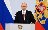 Tổng thống Nga yêu cầu tăng 'lượng và chất' cho kho vũ khí, cựu Thủ tướng Đức tin rằng coi trọng Moscow là khôn ngoan