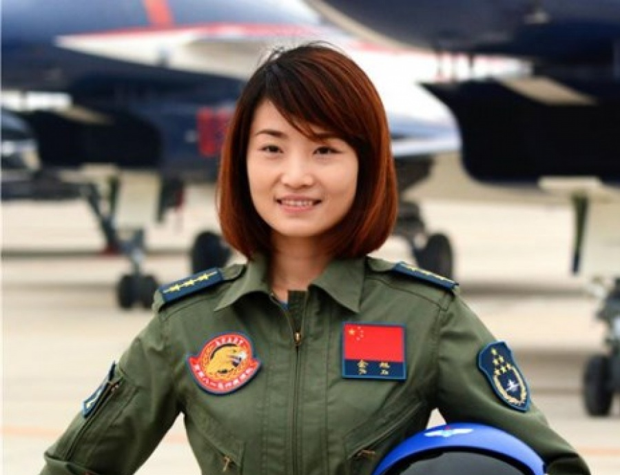 Nữ phi công đầu tiên lái chiến đấu cơ J-10 của Trung Quốc tử nạn