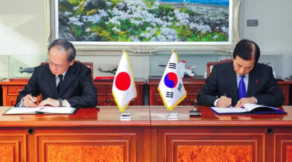 Hàn Quốc và Nhật Bản ký thỏa thuận chia sẻ thông tin tình báo
