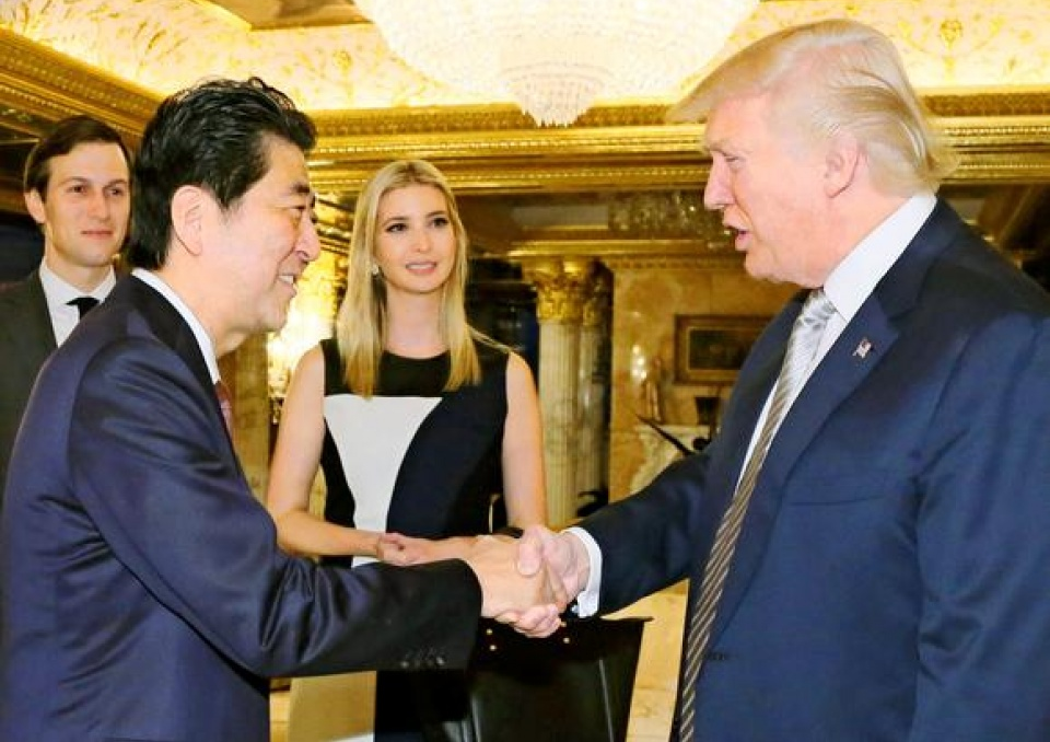 Thủ tướng Abe không chắc có thể thuyết phục ông Trump về TPP