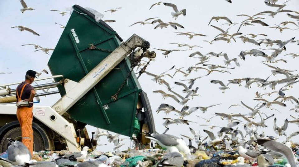 EU đối mặt với vấn đề chất thải nguy hại