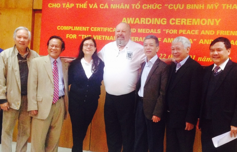 Ghi nhận đóng góp của Tổ chức "Cựu chiến binh Mỹ tham chiến tại Việt Nam"