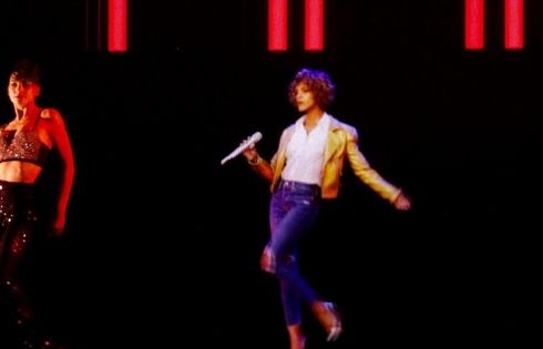 Danh ca quá cố Whitney Houston trở lại với tour lưu diễn bằng hologram