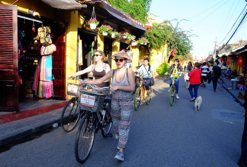 lien hoan am thuc quoc te tai hoi an