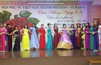 ao dai va nhac dan toc viet trong cung dien my thuat paris