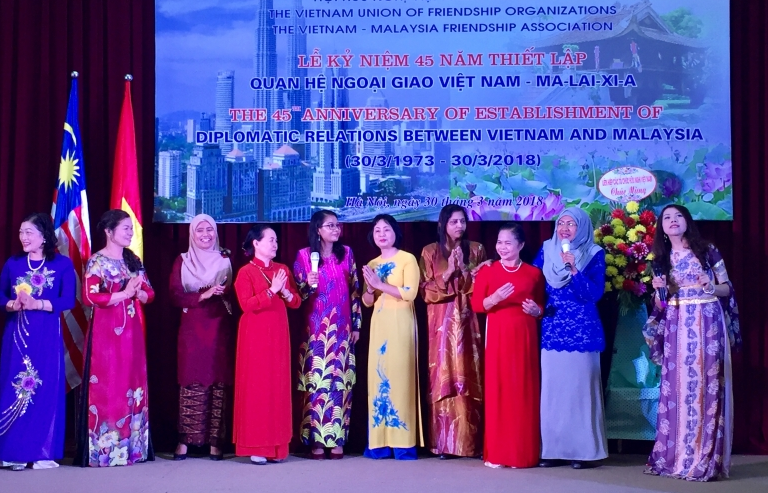 Kỷ niệm 45 năm quan hệ ngoại giao giữa Việt Nam và Malaysia