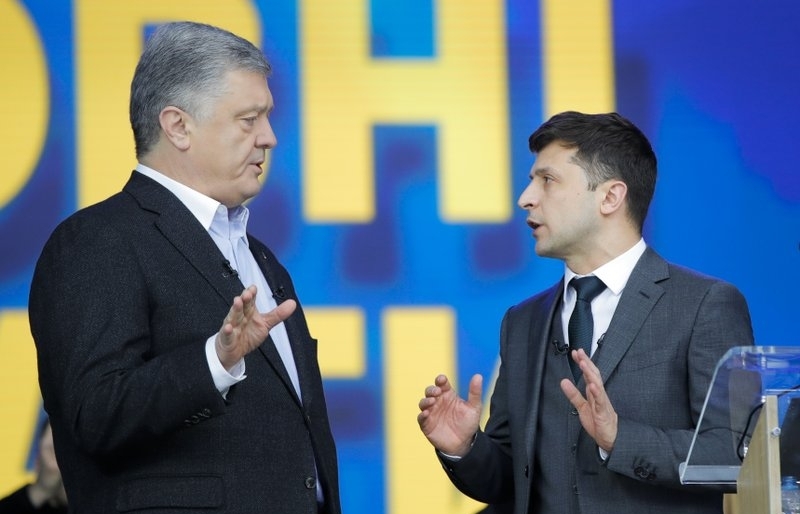 Bầu cử Tổng thống Ukraine vòng 2: Lịch sử sẽ gọi tên ai?