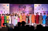 Áo dài Việt Nam khoe sắc tại Tuần lễ Thời trang toàn cầu ở Ấn Độ