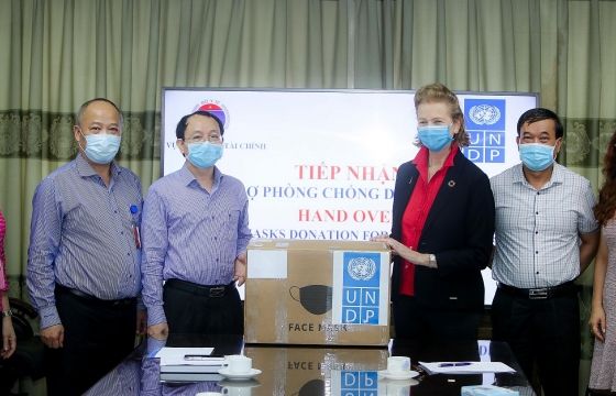 UNDP hỗ trợ Bộ Y tế Việt Nam trong cuộc chiến chống dịch Covid-19