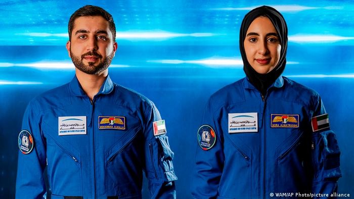 UAE chọn người phụ nữ Arab đầu tiên tham gia khóa huấn luyện phi hành gia