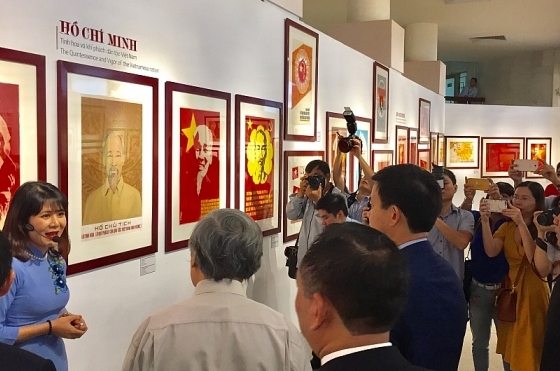 Chân dung Chủ tịch Hồ Chí Minh - góc nhìn từ tranh cổ động