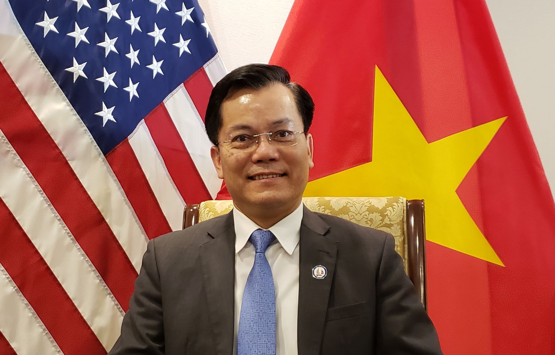 ambassador ngo huong nam urges vietnamese students in australia to stay united amid covid 19