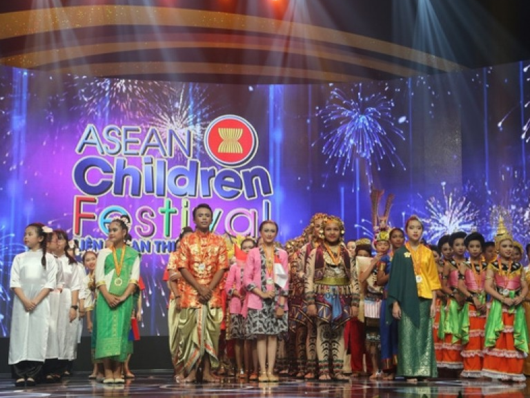 Bữa tiệc nghệ thuật của thiếu nhi ASEAN