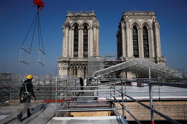 Giáo phận Công giáo Paris chung tay khôi phục nội thất Nhà thờ Đức Bà
