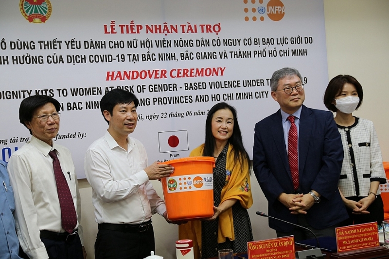 UNFPA hỗ trợ phụ nữ và trẻ em gái Việt Nam trong đợt bùng phát dịch Covid-19 lần thứ 4
