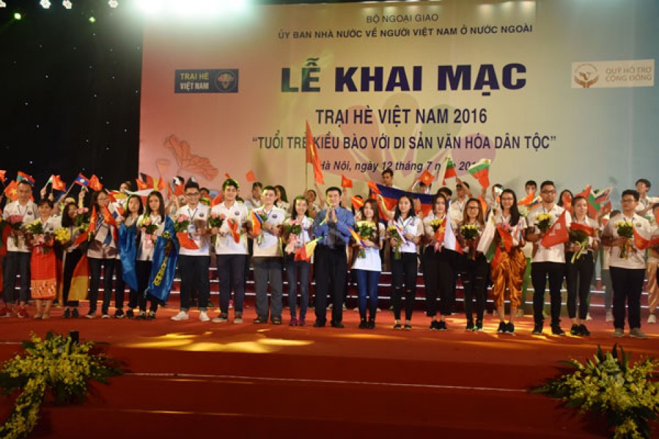 khai mac trai he viet nam 2016