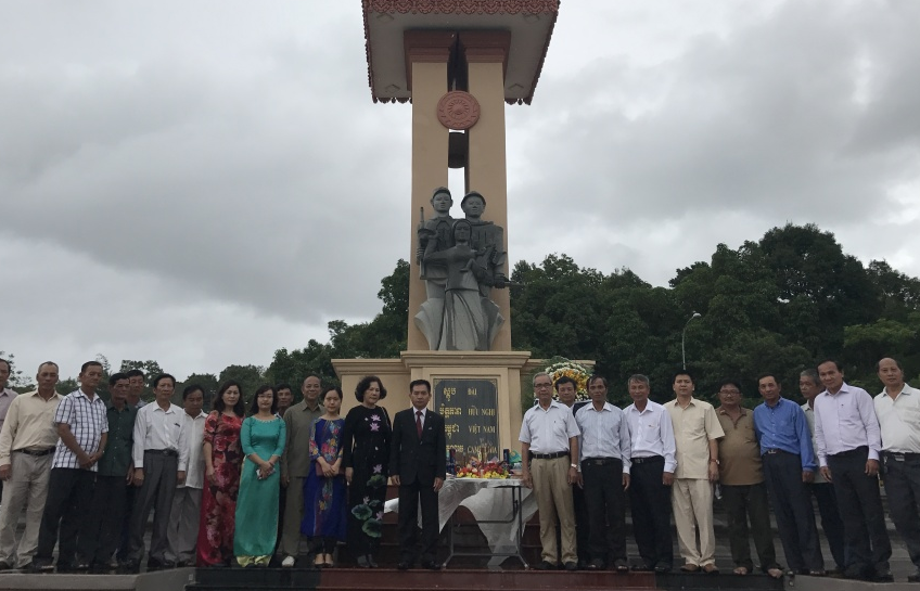 Kỷ niệm 70 năm Ngày Thương binh - Liệt sĩ tại Sihanoukville