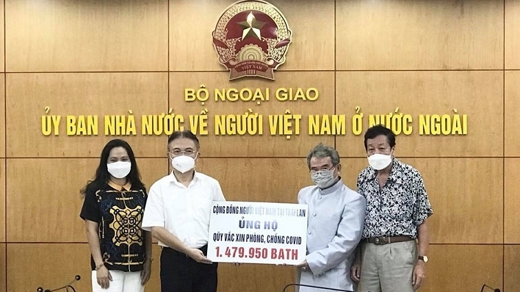 Người Việt tại Thái Lan hỗ trợ các địa phương phòng chống dịch Covid-19 ở quê nhà
