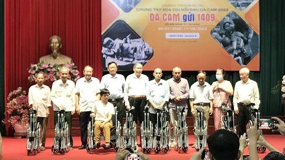 Chung tay nhắn tin từ thiện vì nạn nhân chất độc da cam