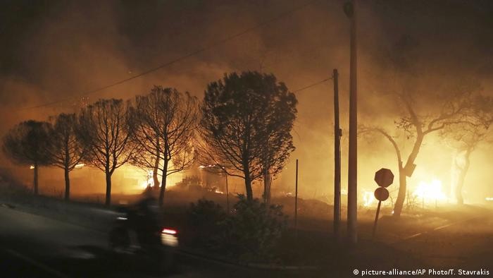 Cháy rừng ở Hy Lạp khiến hàng trăm người phải sơ tán