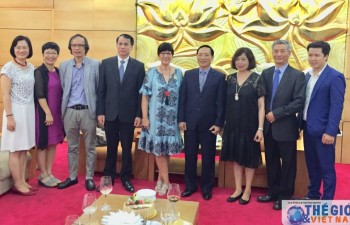 Trao tặng Kỷ niệm chương cho Đại sứ Bỉ tại Việt Nam