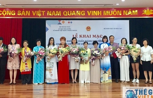 Khai giảng Khóa tập huấn giảng dạy tiếng Việt lần thứ 6 dành cho giáo viên kiều bào