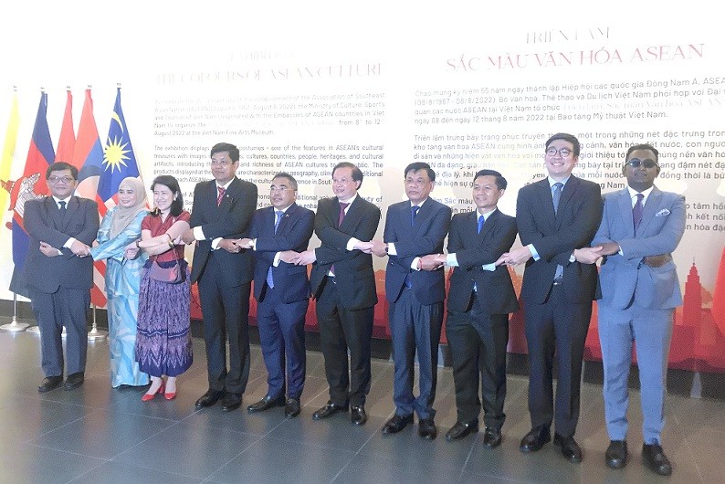 Phong phú sắc màu văn hóa ASEAN tại Hà Nội Phong phú sắc màu văn hóa ASEAN tại Hà Nội