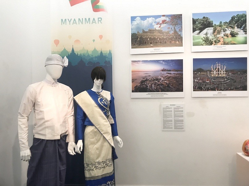 Phong phú sắc màu văn hóa ASEAN tại Hà Nội Phong phú sắc màu văn hóa ASEAN tại Hà Nội