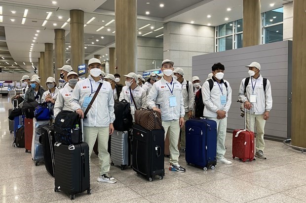 Tim giải pháp hỗ trợ hiệu quả hơn cho người lao động Việt Nam tại Hàn Quốc Tim giải pháp hỗ trợ hiệu quả hơn cho người lao động Việt Nam tại Hàn Quốc