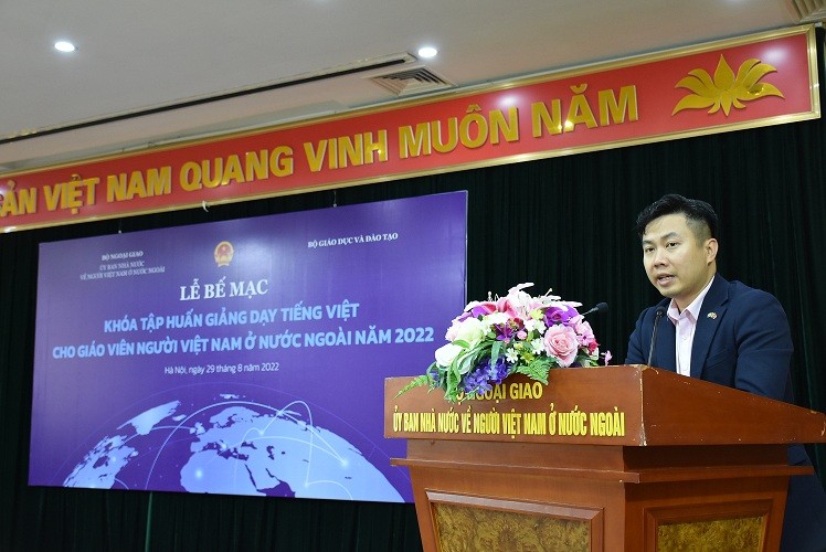 Giáo viên kiều bào hoàn thành khóa tập huấn tiếng Việt tại quê hương
