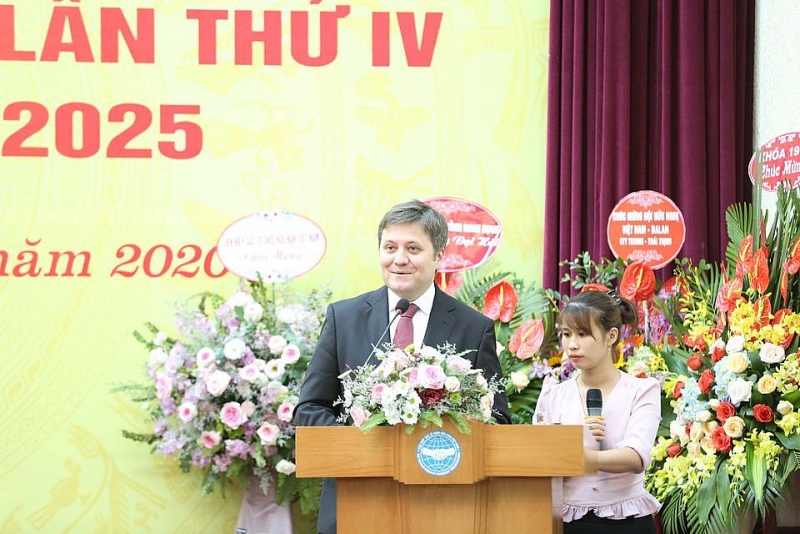 Mở rộng giao lưu và phát triển tình hữu nghị Việt Nam-Ba Lan trong giai đoạn mới